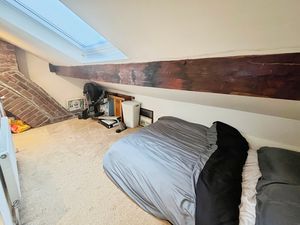 Loft room- click for photo gallery